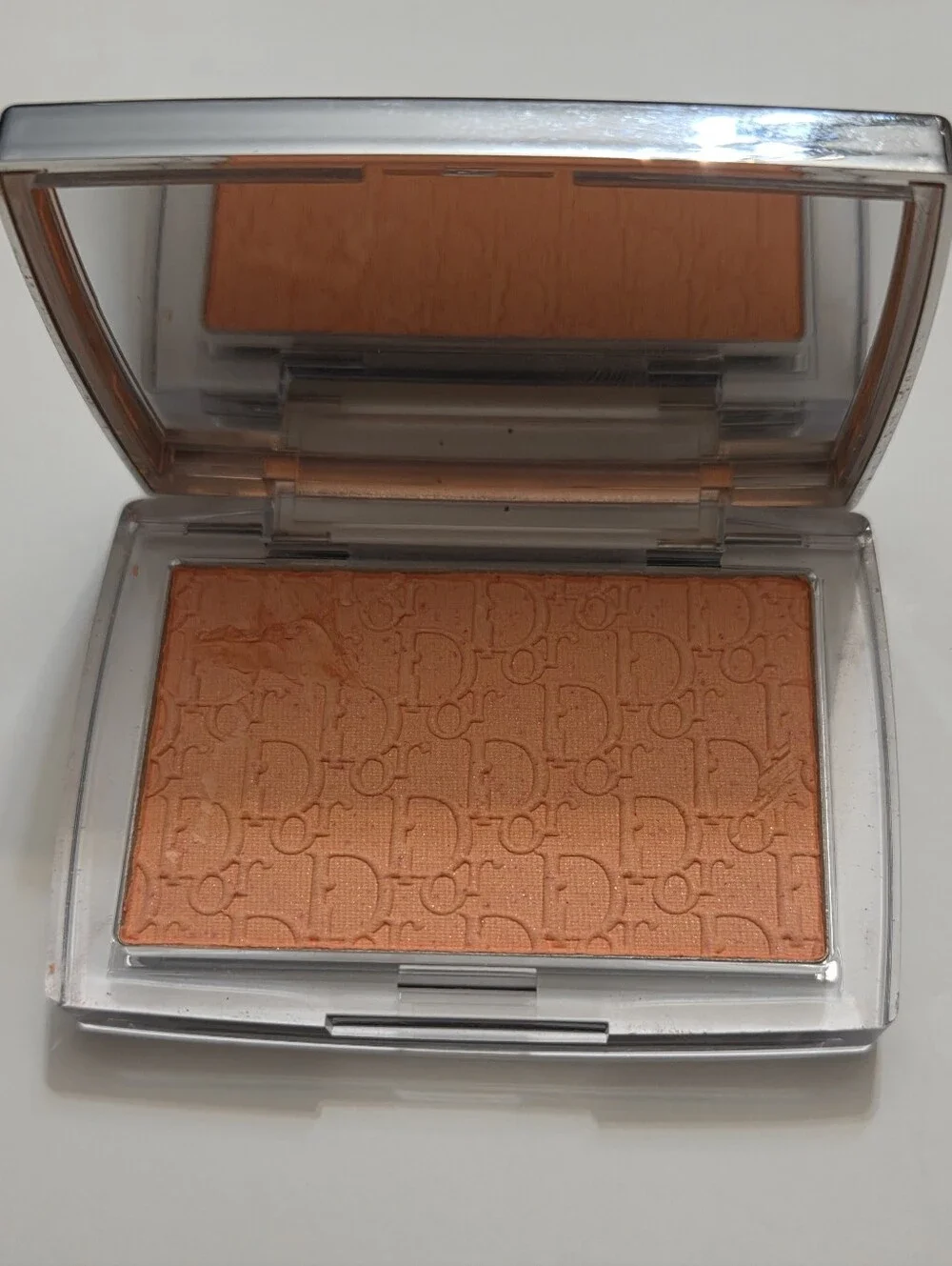 Dior Rosy Glow in Coral 004**